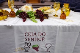 Toalha Para Santa Ceia Bordada Branca 1 Pe�a 2,00x1,50